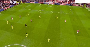 欧冠高清回放-【英超】姆伯莫、B费破门 曼联2比0热刺